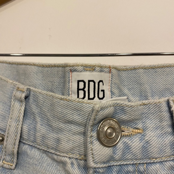 Urban Outfitters Baggy Distressed Jeans - Picture 4 of 6